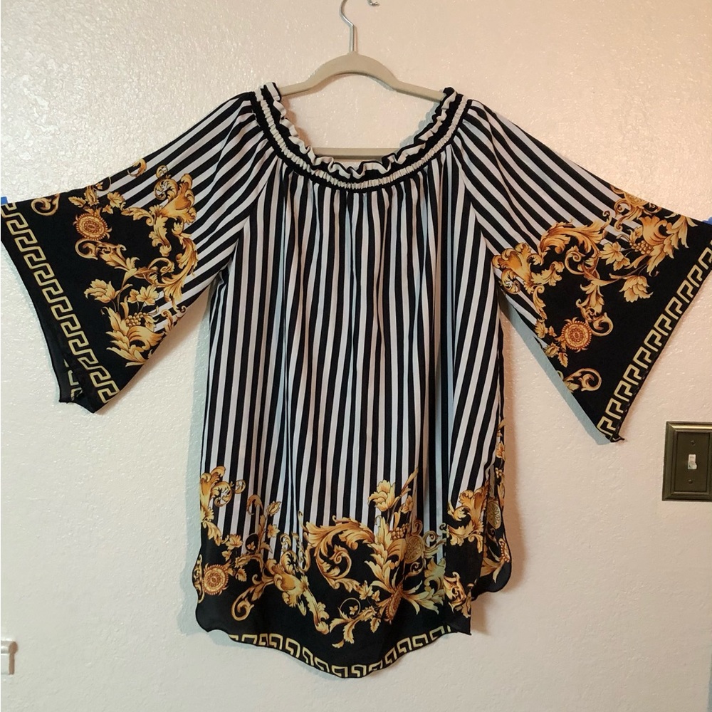 WOMEN'S ASHLEY STEWART BLACK GOLD AND WHITE OFF THE SHOULDER TOP SIZE: 14/16